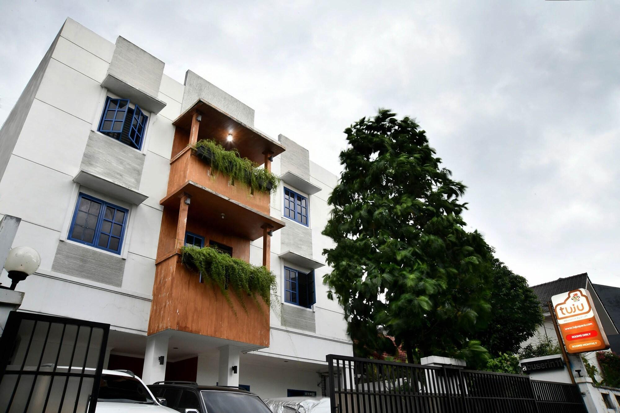 Tuju Abuserin Syariah Jakarta Exterior foto