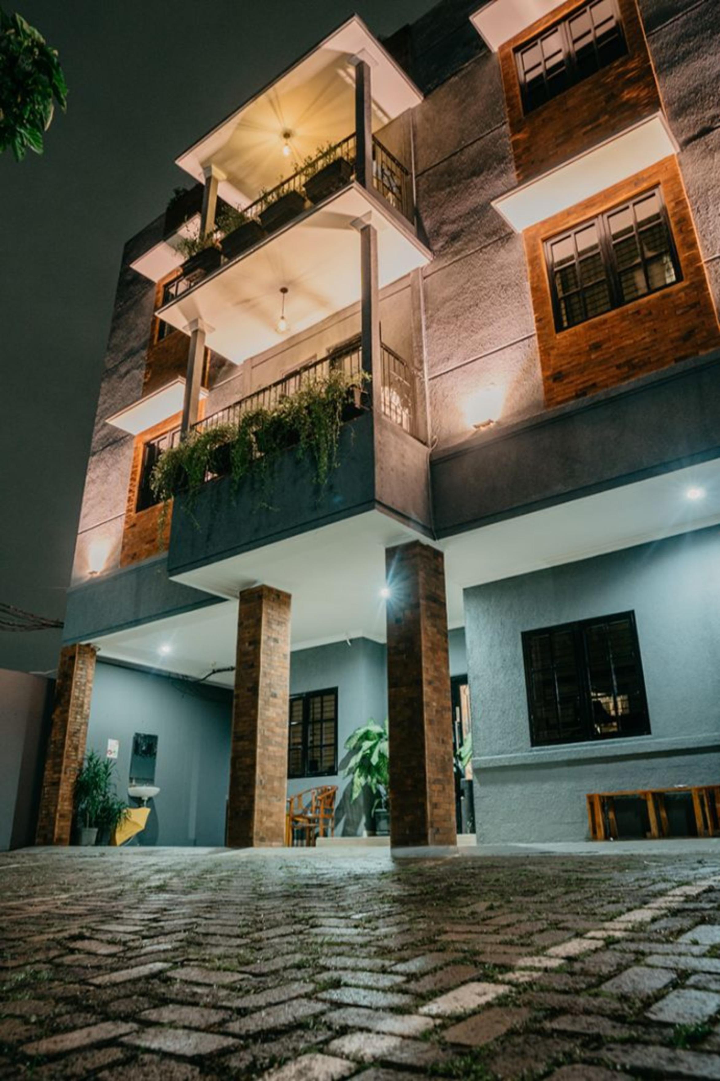 Tuju Abuserin Syariah Jakarta Exterior foto